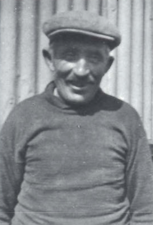 Mynd:Sveinn Jónsson.png