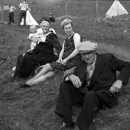 Mynd:Tjódhátíð '61.jpg