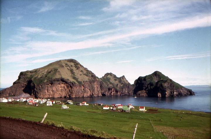 Mynd:Kirkjubær2.jpg