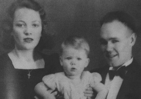 Mynd:Magnea Lilja, Haraldur og Erna Sigríður.jpg