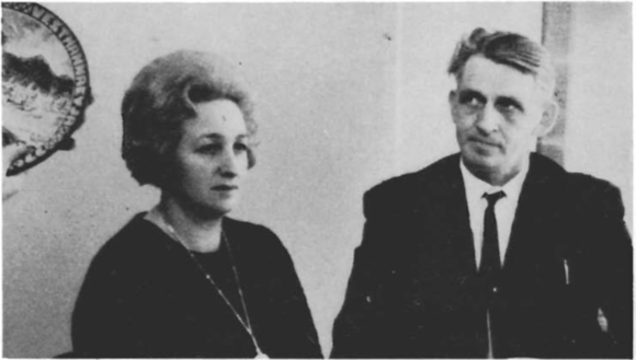 Mynd:Hjónin Þóra Sigurjónsdóttir og Óskar Matthíasson.png