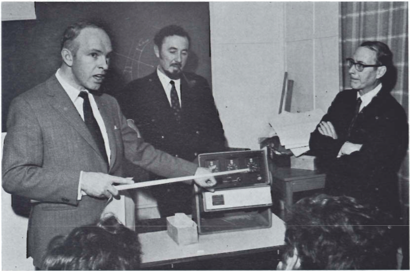 Mynd:Decca-tækið MARK-21 kynnt.png