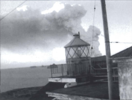 Mynd:Vitahúsið á Stórhöfða 1963.png