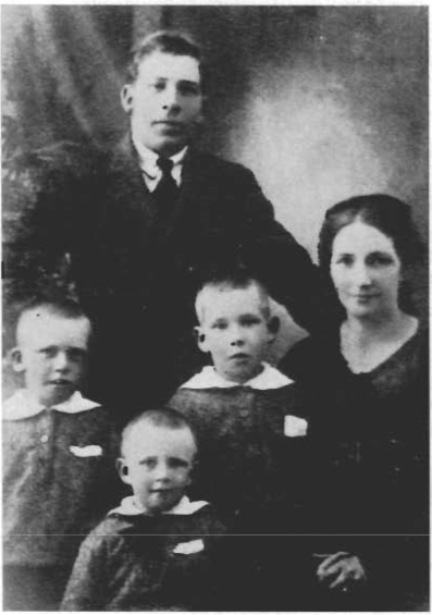 Mynd:Þórunn Sveinsdóttir og fyrri maður hennar, Matthías Gíslason.png