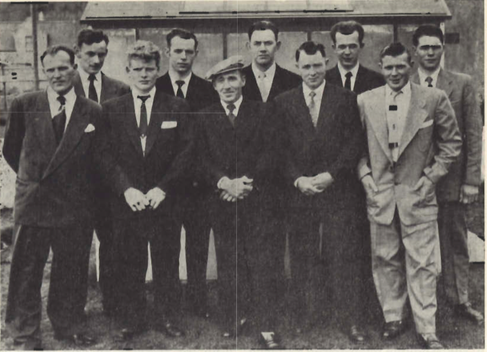 Mynd:Áhöfn á mb. Gullborgu.png