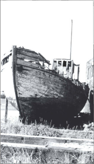 Mynd:Skaftfellingitr, aldna skip, aldrei verður sigling háð. Fagur varstu. Fúahrip, faróit vel í Drottins náð.png