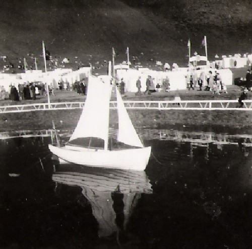 Mynd:Á þjóðhátíð '61.jpg