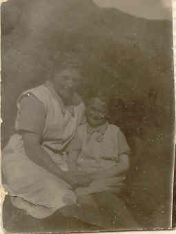 Mynd:Kona og barn01.jpg