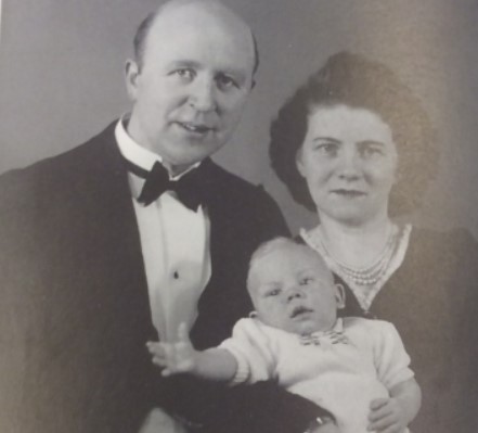 Mynd:Tora og Einar Sigurdsson.jpg