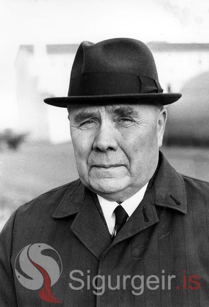 Mynd:Sighvatur Bjarnason.jpg