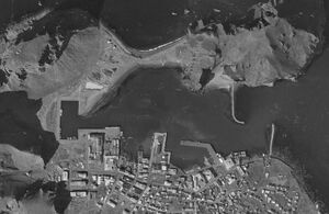 Hofnin loftmynd 1969mapis.jpg