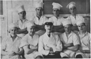 Matsveinanámskeið gagnfræðaskólans í Vestmannaeyjum 1938.png