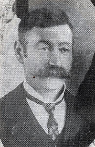 Mynd:Helgi Guðmundsson (Dalbæ).jpg