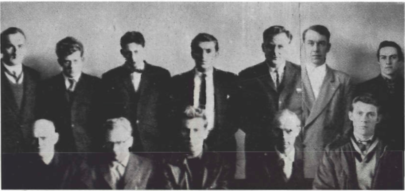 Mynd:Björgunarsveitin í Vík. Form. Ragnar Þorsteinsson, Höfðabrekku, er annar í fremri röð frá hægri.png