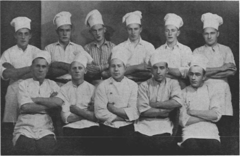 Mynd:Matsveinanámskeið haustið 1937.png