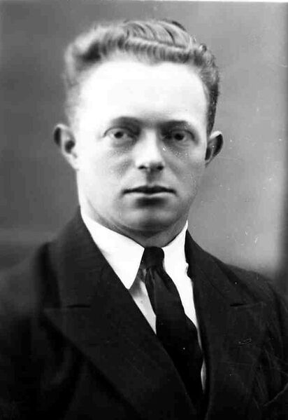 Mynd:KG-mannamyndir 1986.jpg