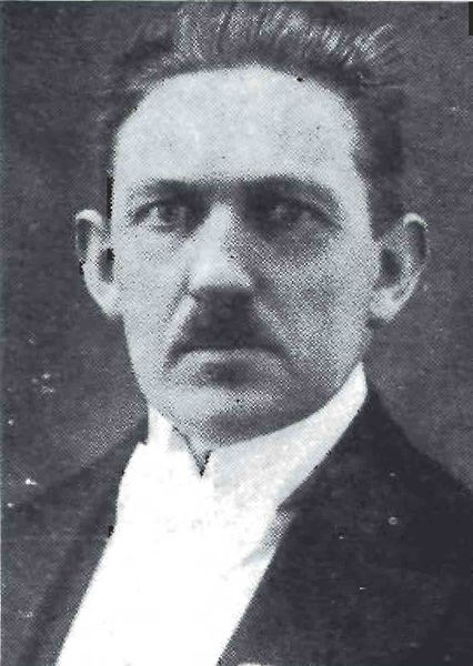 Mynd:Gísli J. Johnsen SDBL. 1987.jpg