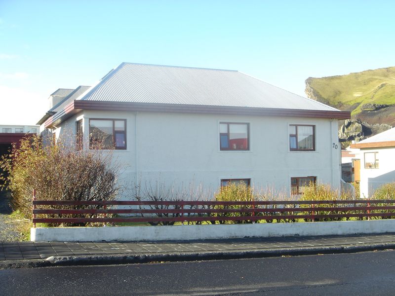 Mynd:Hólagata 20.jpg