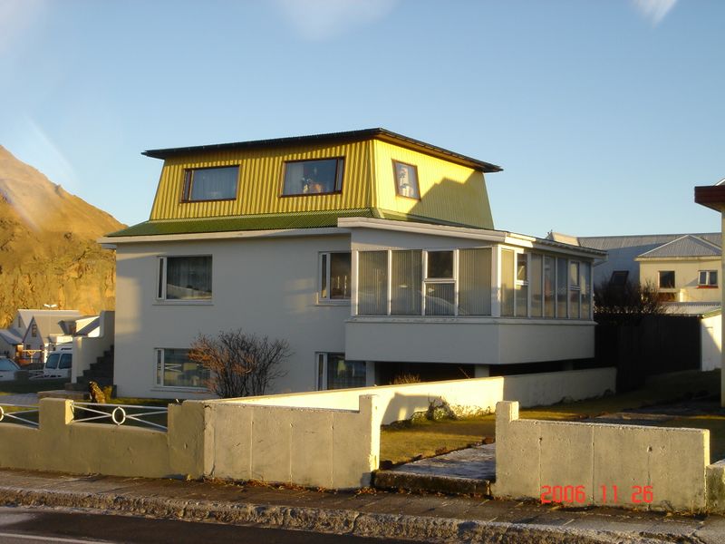 Mynd:Heiðarvegur 45.jpg