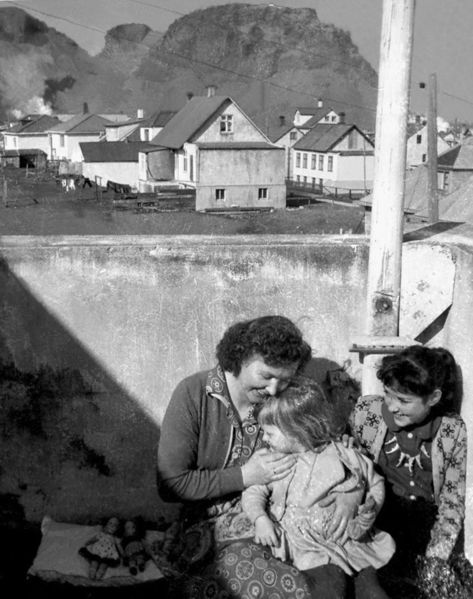 Mynd:Landagata 30 a svolunum i vatnsdal.jpg