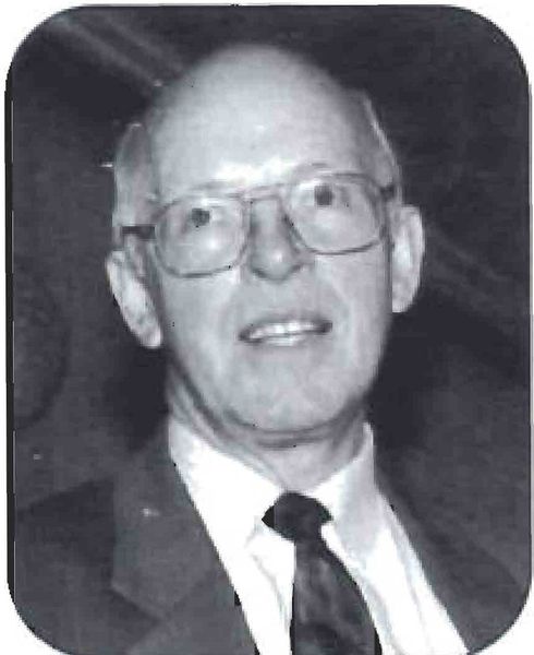 Mynd:Guðjón Ármann Eyjólfsson Sdbl. 1999.jpg