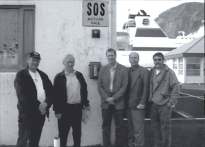 Frá afhendingu neyðarsímanna.png