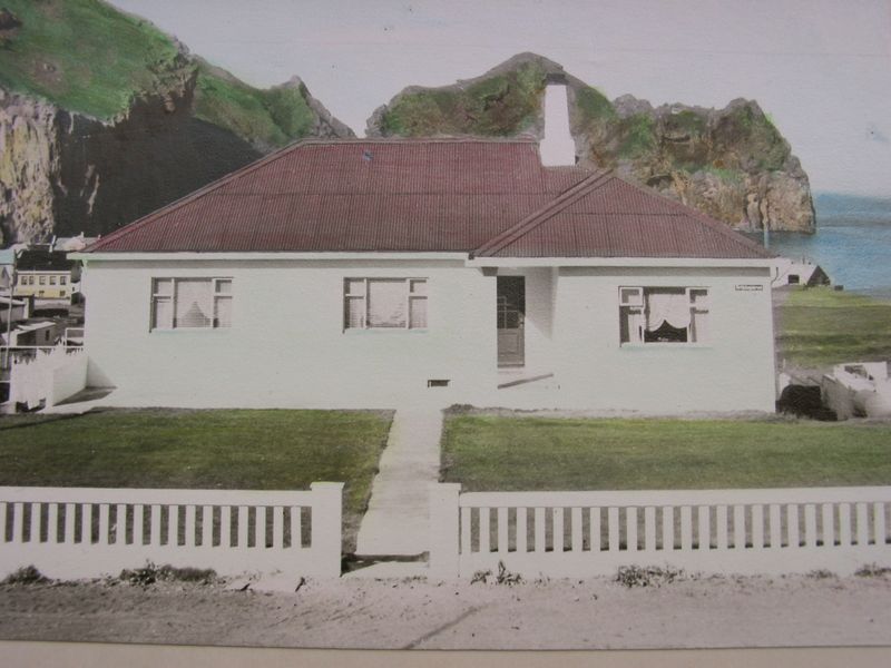 Mynd:Kirkjubæjarbraut 11.JPG