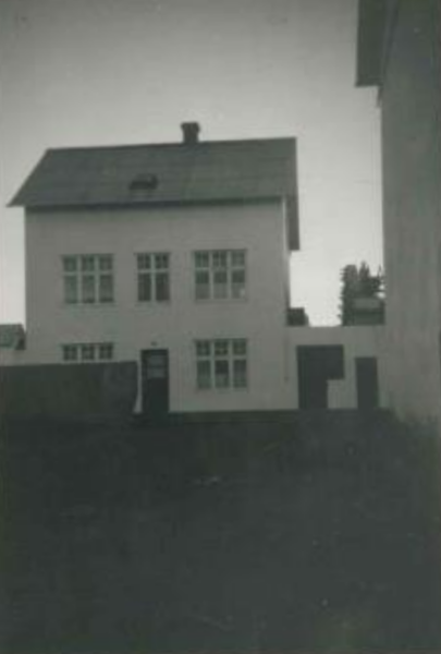 Mynd:Stora bergholt.png