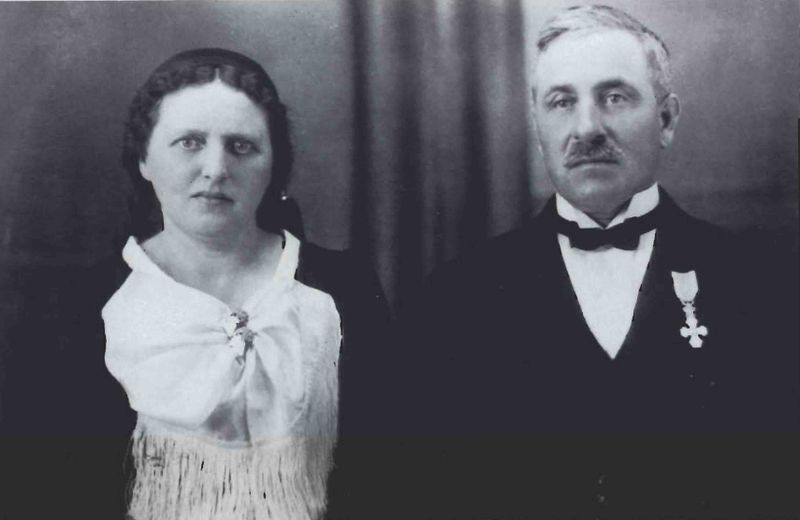 Mynd:Hjónin í Laufási SDBL. 1987.jpg