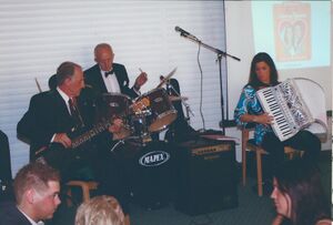 Leikinn jass í brúðkaupi.jpg