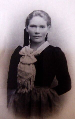 Sigga i hlidarhusum.jpg