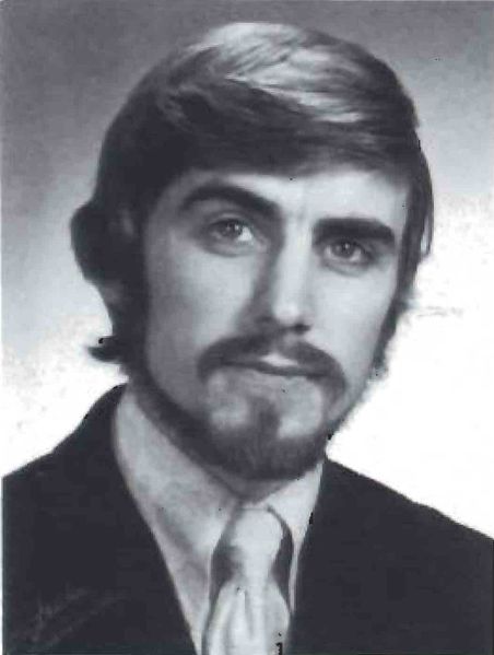 Mynd:Hlöðver Einarsson yfirvélstjóri SDBL. 1987.jpg