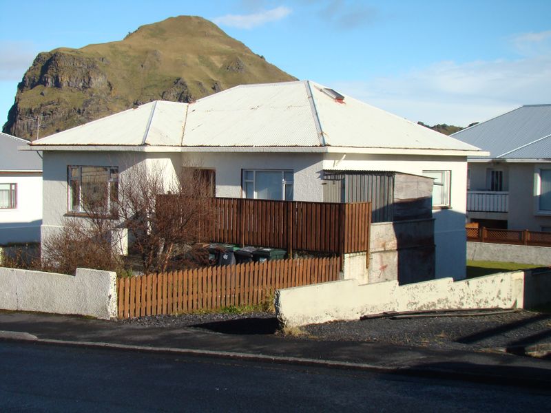 Mynd:Brimhólabraut 15.jpg