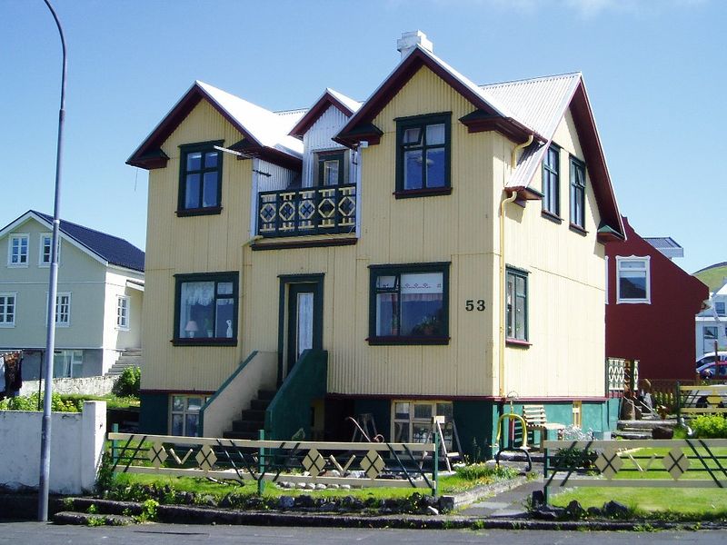 Mynd:Staðarfell 1.jpg