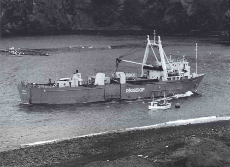 Mynd:Enginn friður SDBL. 1988.jpg