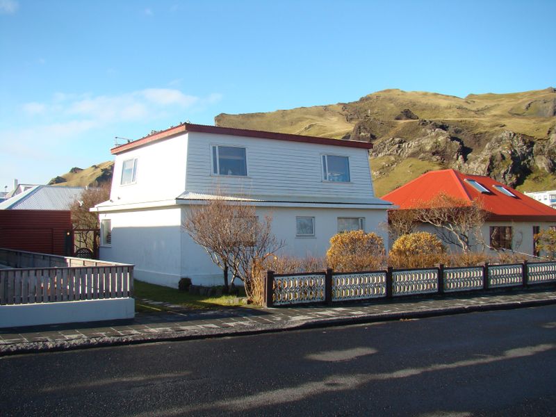 Mynd:Hólagata 10.jpg