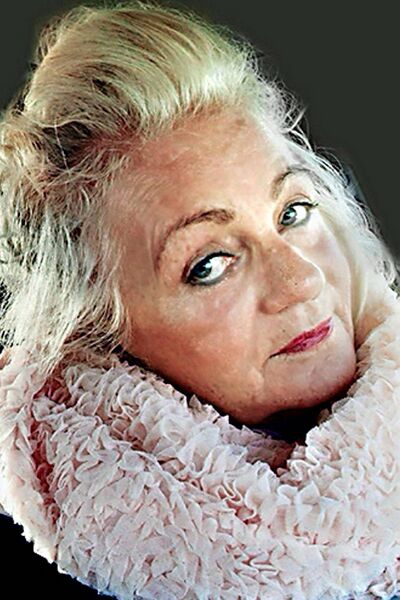 Mynd:Svava Svavarsdottir.jpg