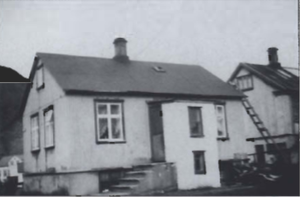 Völlur, Kirkjuvegur 23.png