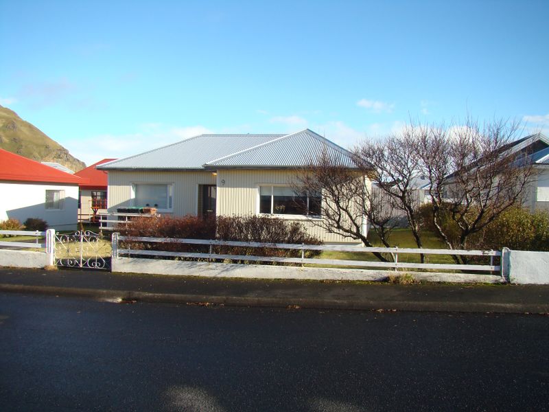 Mynd:Brimhólabraut 9.jpg