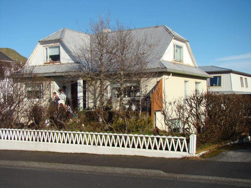 Mynd:Brimhólabraut 33.jpg