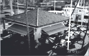 Í höfn á Honolulu á Hawaii.png