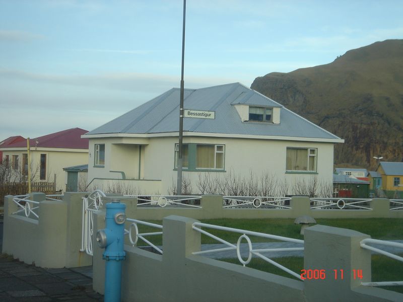 Mynd:Heiðarvegur 43.jpg