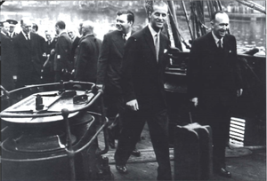 Snemma morguns 13 . júlí 1949.png