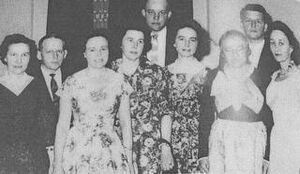 Sólbjörg og börn.jpg