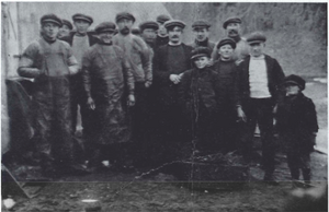 Hópur beitumanna 1910.png