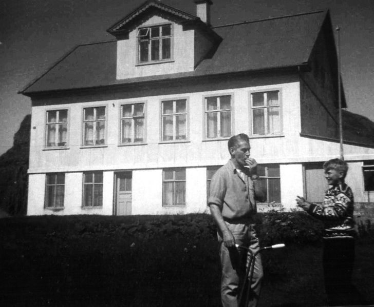 Mynd:Landagata 11 storu lond.jpg